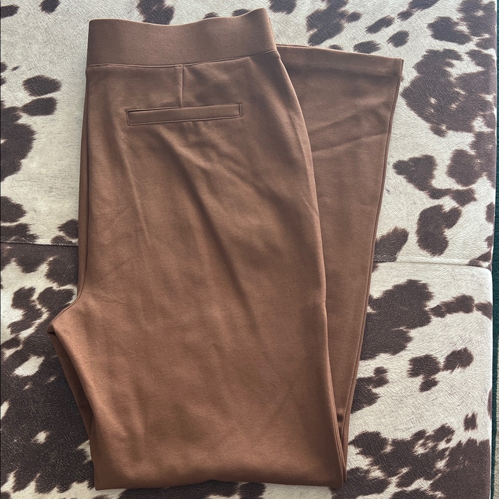 Matty M Tan Chinos
